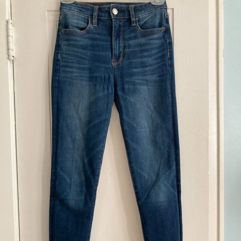 Women's American Eagle Outfitters Super Hi-Rise Jegging in Size 0 Regular